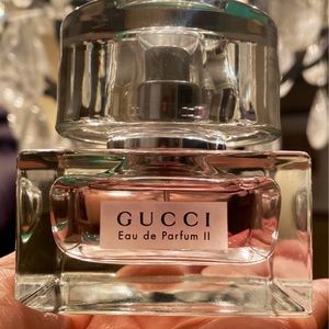 New in original Box !

Gucci Pink II Perfume by Gucci Women 1.6 o.z/50mL Set
